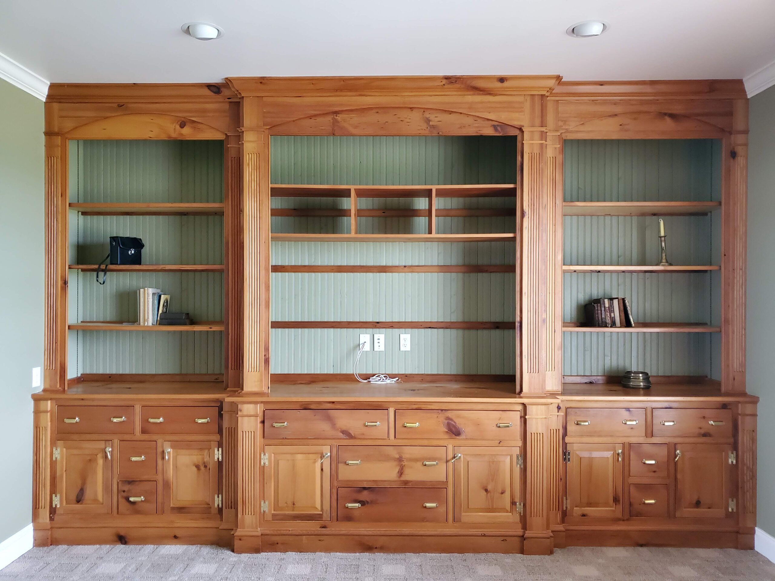 Entertainment center pine