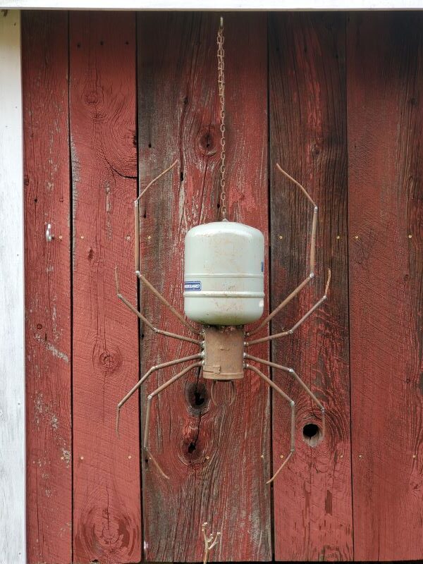 Scrap metal spider